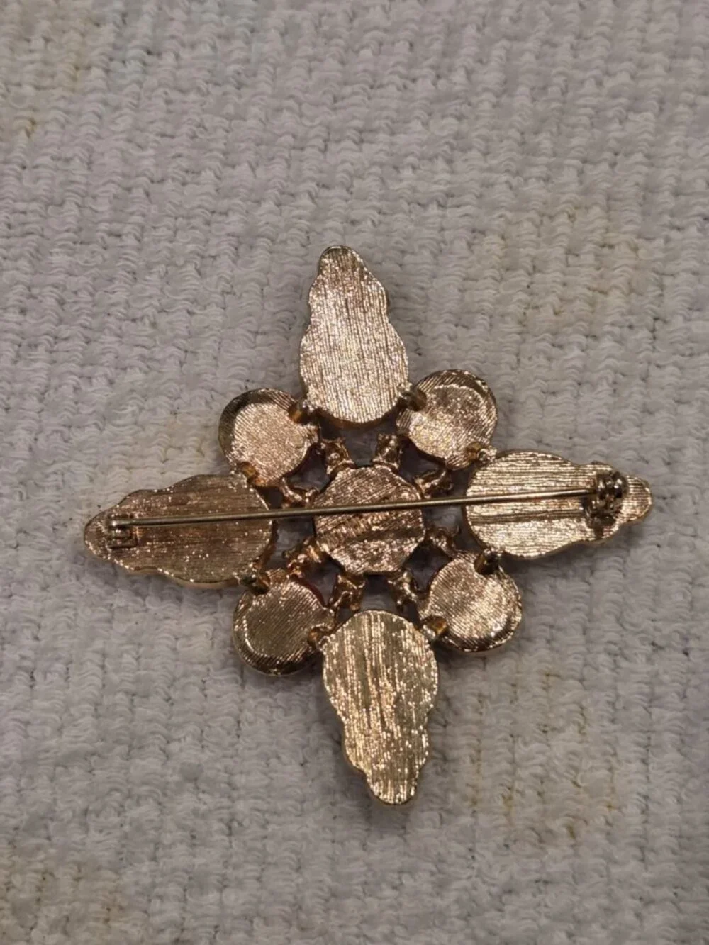 Vtg 70s Sarah Coventry Brooch Maltese Cross Gold Tone Red White Blue Americana